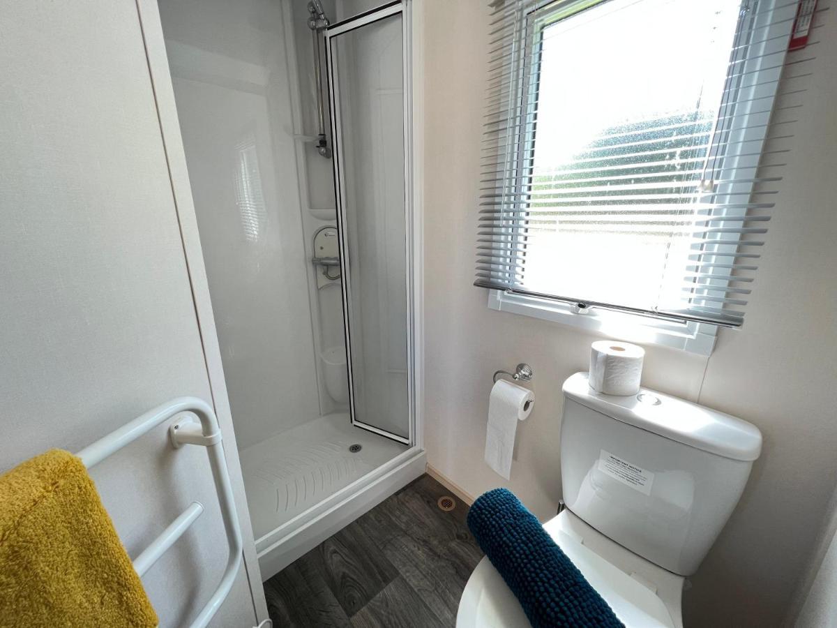 Holiday home Mallard Corner, Cosy Cotswold Lakeview South Cerney