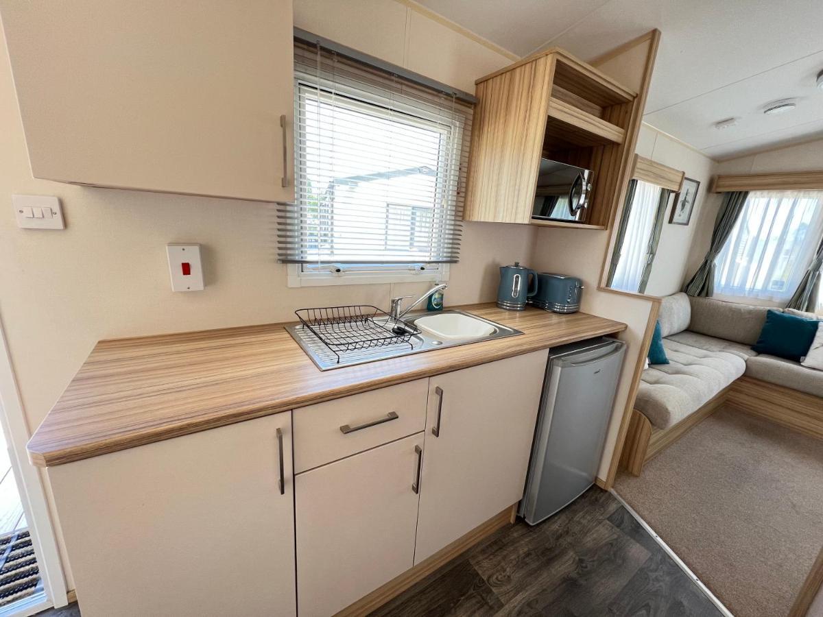 Mallard Corner, Cosy Cotswold Lakeview *